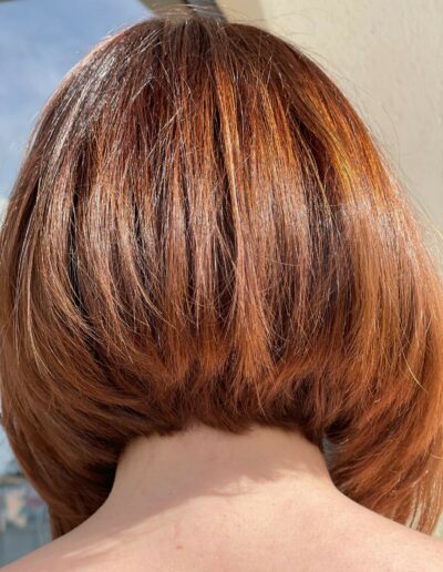 carré plongeant nuque courte